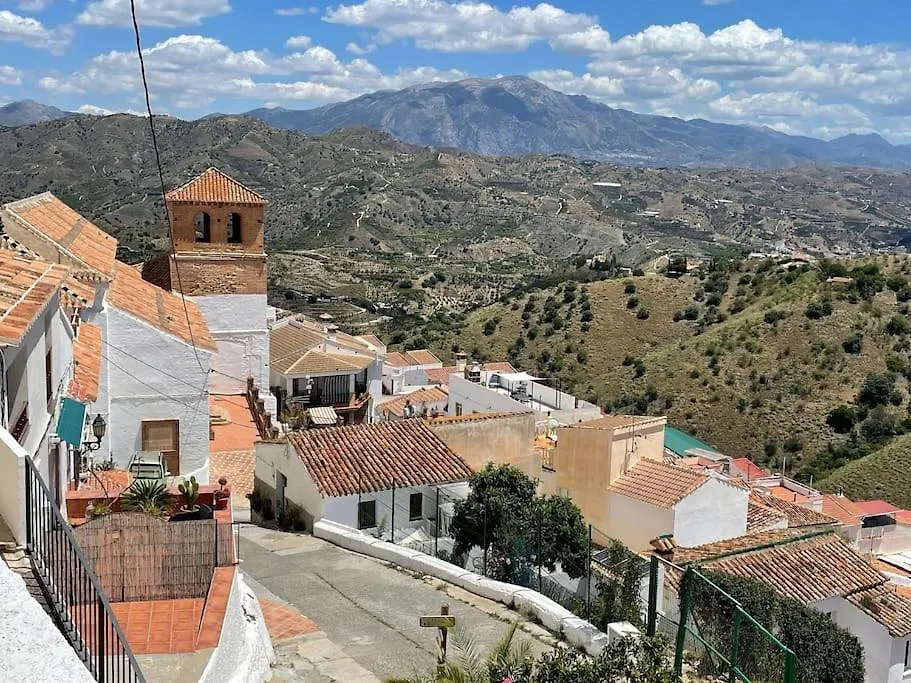 Casa Asilah, Your Serene Mountain Retreat Awaits! Cutar