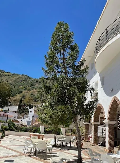 Casa Asilah, Your Serene Mountain Retreat Awaits! Cutar Casa de Férias