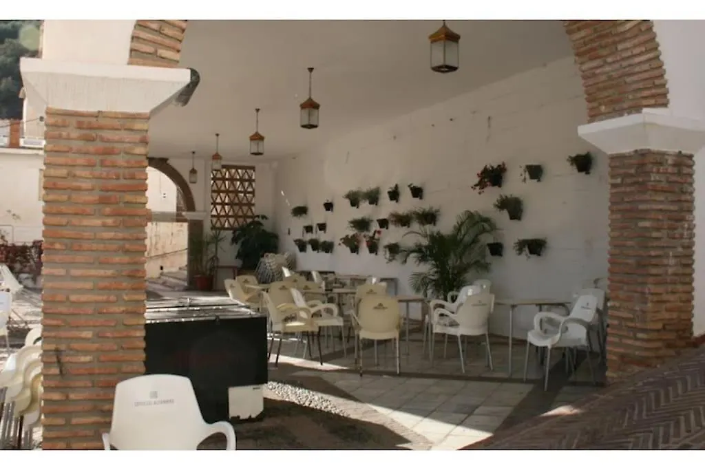 Casa Asilah, Your Serene Mountain Retreat Awaits! Cutar Casa de Férias