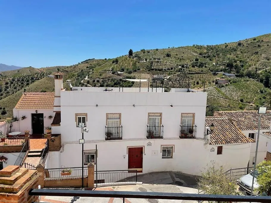 Casa Asilah, Your Serene Mountain Retreat Awaits! Cutar